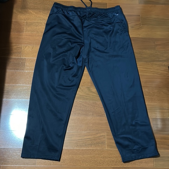 Men’s Quick-Dri Warm-Up Pants - Picture 3 of 3